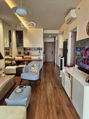 bán căn hộ akari p2 nhà gần full nội thất decor, hướng đông nam, tầng đẹp, akneo