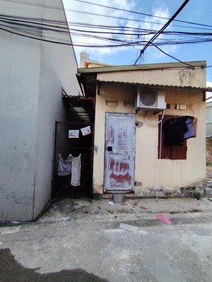 bán đất phố trạm 55m² , mt 4m ôtô chỗ vào đất , cách 20m ôtô tránh giá chào 10 tỷ tl .