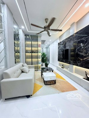 chính chủ bán nhà hai bà trưng lô góc đẹp 3pn nội thất xịn, nở hậu|dt40m2x4t_9,2tỷ