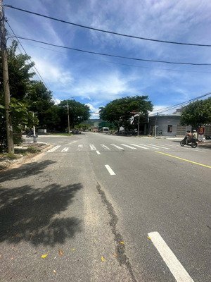 bán lô đất góc thế lữ và lưu hữu phước 182m2