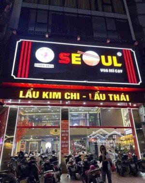 cho thuê nhà mặt phố nguyễn khánh toàn, cầu giấy, diện tích 90mx4 tầng mặt tiền 4,5m vỉa hè rộng