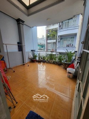 bán nhà riêng quận 10 - hẻm 8m - 44m2 vuông a4 ngang gần 4m - chính chủ 1 đời nhỉnh 10t
