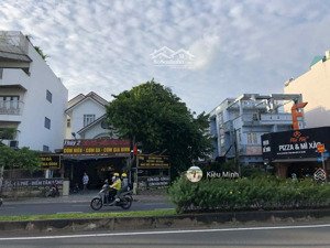 bán nhà lê văn việt dt 4,5mx20m vuông vức đường nhựa vỉa hè khai thác dòng tiền, giá 8,x tỷ