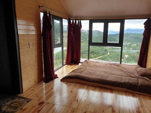 cho thuê vườn 1700m2, nhà 56m2 đầy đủ tiện nghi, 2 phòng ngủ, 2 wc, 1 khách, 1 bếp.