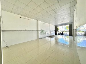 cho thuê nhà kinh doanh 110m2 đường nguyễn tất thành giá 10 triệu/tháng