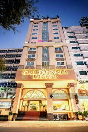 dòng tiền khủng ~ 8%/năm. tòa khách sạn hầm 7 tầng cao cấp cộng hòa. hơn 3500m2 sàn - giá 156 tỷ