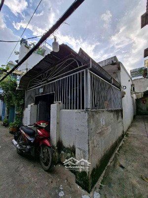 nhà cấp 4 hẻm 533 phạm văn bạch