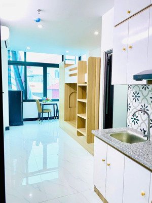 bán chdv đường giải phóng. 60mx6t thang máy. 10p khép kín dòng tiền 60tr/tháng. 15m ra ô tô tránh.