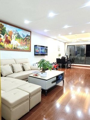 bán cc view đẹp 3pn 2wc tại việt hưng.căn góc. ban công đn, giá thỏa thuận, 112.8m2
