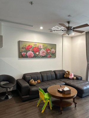 căn góc tầng cao view đẹp hiếm gặp - dt rộng nhất - đủ đồ - vào ở luôn
