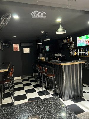 siêu hiếm tòa nhà chdv lõi trung tâm bùi viện, quận 1 ngang 7,5m hđt 110 triệu/tháng, giá tốt!