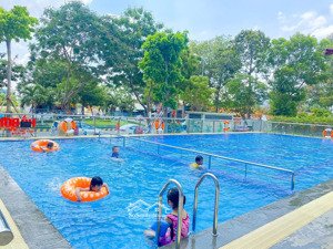 hot! sở hữu ngay căn 2pn - 2wc giá 1tỷ650 view hồ bơi hướng đông nam. kh thiện chí gc tl mạnh