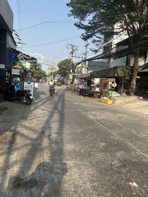 chỉ 6.x tỷ - mặt tiền kinh doanh - 4 tầng - 5x16 - giáp kinh dương vương, bình tân- đường 12m.