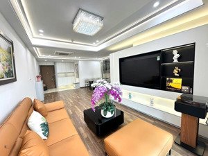 duy nhất 1 căn khu vip- chung cư bộ quốc phòng, ngõ đẹp nhất hoàng quốc việt, 3pn, thoáng sáng.