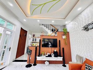 bán nhà 3 tầng gần biển, nha trang 70,1m2 giá 6,5 tỷ , sổ hồng riêng