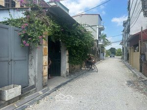 bán đất đấu giá gần dự án vin 708ha, vị trí sẻ khe, 2 mặt thoáng tại khu x4 thuỵ lôi, thuỵ lâm