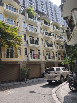 cần cho thuê gấp nhà số 5 ngõ trung kính - phường yên hoà. dt 68m x 5t. giá 20tr