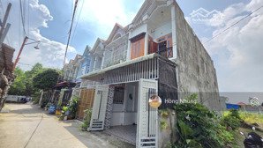 nhà rẻ 3,49tỷ gần đường trần thị xanh p.tân đông hiệp tp.dĩ an