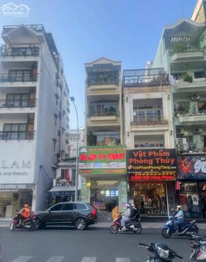 Bán nhà mặt tiền 70 Lê Thị Riêng, P.Bến Thành, Quận 1 DT 4x14,5m 5 tầng giá 32 tỷ TL