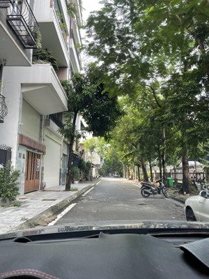 bán nhà đất, sổ đỏ chính chủ, mặt đường trịnh công sơn, tây hồ, hà nội, đối diện sen hồ tây