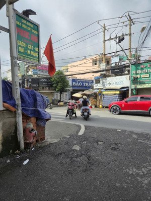 bán nhà đất đường 475 phước long b, đỗ xuân hợp chỉ từ 5 tỷ sổ hồng hẻm xe hơi.