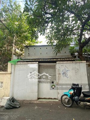 nhà diện tích 84m2, cấp 4 tiện xây, hẻm xe hơi trường chinh-trương công định, chỉ 6.9 tỷ tl