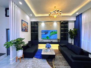 nhà siêu đẹp 10m ra mặt phố chính kinh ngõ to 4 tầng 48m2 mt 6m nội thất xịn ở luôn cho thuê vp tốt