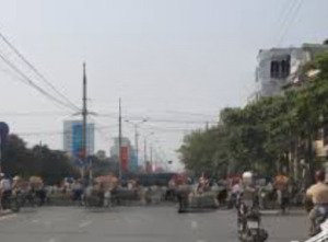 bán tòa nhà văn phòng mặt phố giải phóng 500 m², mt 15 m, 8 tầng + 1 hầm, 2 thang máy