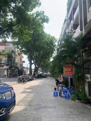 bán căn liền kề - shophouse 5 tầng đức giang sổ đỏ lâu dài giá chỉ 25 tỷ có sẵn dòng tiền cho thuê