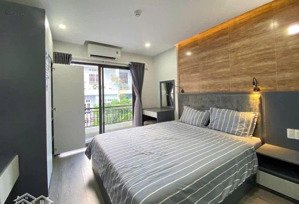 căn hộ 1pn vách ngăn kính tách bếp full nội thất ngay phó đức chính gần chợ bà chiểu giáp quận 1