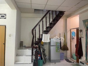 nhà 2 tầng đinh tiên hoàng _ cách biển trần phú: 460m [ hẻm xe máy ] giá: 3,5 tỷ.