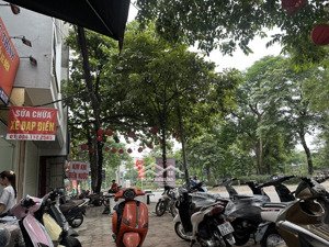 siêu phẩm mặt phố kim giang.
phải thật nhanh,mới kịp.
tài chính ko có căn thứ 2
45m2 - 5 tầng - giá