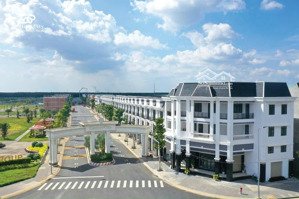 bán đất nền nhà phố shouphouse cách sân bay đúng 2.5km mua giá gốc chủ đầu tư hỗ trợ vay 70% shr