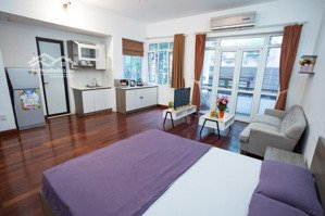 cần cho thuê gấp chung cư tại hoàng ngân/ lê văn lương, đủ đồ, có ban công, giá cực tốt