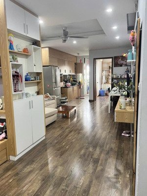 chính chủ cần sang tên nhanh trong tháng căn hộ 65m2 2pn chung cư a14 nam trung yên. giá 4,85 tỷ