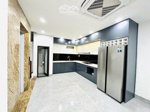 6 tầng long lanh, thang máy nhập khẩu, trung tâm việt hưng, 40m2 - 7.95 tỷ