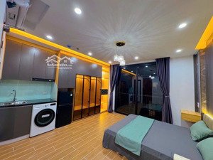 bán nhà 50m2, 7 tầng mới xây, dòng tiền, ngay ngã tư cầu dậu