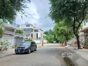 biệt thự 4 tầng 8x25m2 kdc đông thủ thiêm, bình trưng đông, quận 2