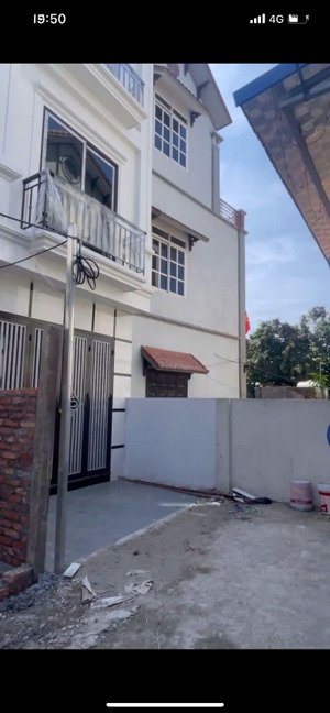 nhà dân xây full nội thất (ảnh thật), vị trí đắc địa: gần đại lộ thăng long& vđ 4, lh 