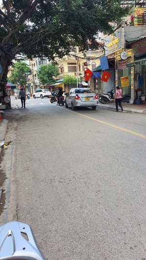 mặt phố nguyễn ngọc nại- toà văn phòng 7 tầng + hầm - trung tâm thanh xuân - đường 2 chiều kd đỉnh