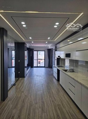 bán nhà nguyễn văn linh, thạch bàn, làng cầu:
dt: 46m - 6 tầng - thang máy
giá: 8.89 tỷ