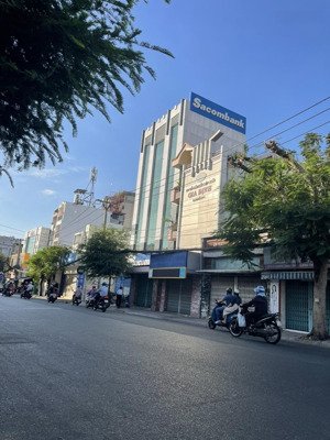 mặt tiền lê quang định kinh doanh sầm uất, dt 5x20m, cn 93m2, giá chỉ 193tr/m2