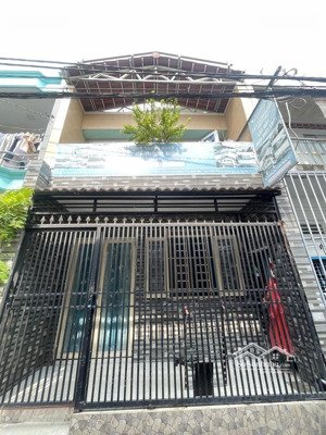 nhà bán ngon giá tốt hxh thông,khu dân cư , 56m², 3pn, 5*12m, giá 4tỷ hơn, thống nhất, phường 15