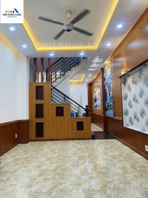 nhà mới tinh ngay đình phong phú gần vincom lê văn việt đi xa lộ hà nội chỉ 6 phút 7.2 tỷ