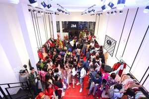 cho thuê nhà mặt phố 233 cầu giấy diện tích 120m2, 5 tầng, mặt tiền 7m