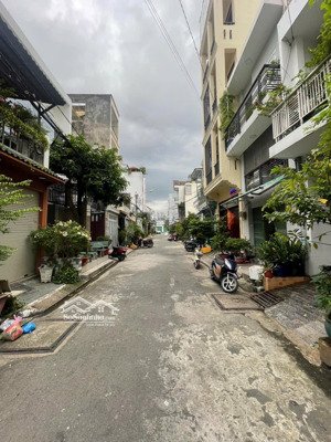 bán nhà hẻm 8m thông khu vip tân hương 4,1x13 56m2 2 tấm đúc giá 6,3 tỷ tl