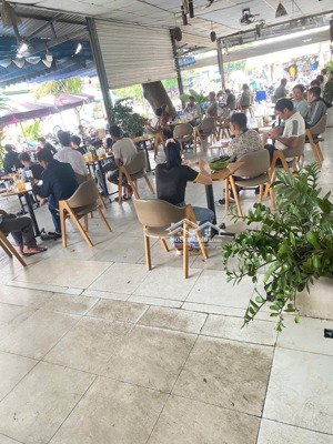 cần sang quán cafe góc 300m2 tại thuận giao đang có khách ổn định