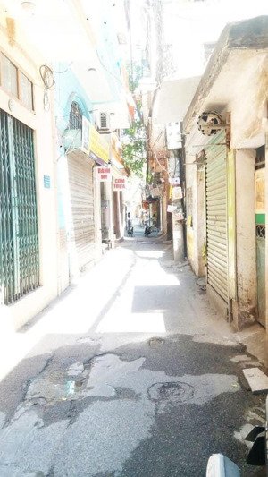 bán nhà ngọc thụy trong đê, 50m2, cấp 4, chỉ 5 phút qua phố cổ, giá 5.3 tỷ