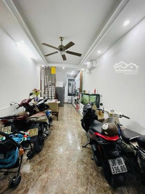 siêu phẩm phố khương đình! ba gác đỗ cửa, vài bước ra phố, 36m2*5tầng, giá hơn 8 tỷ