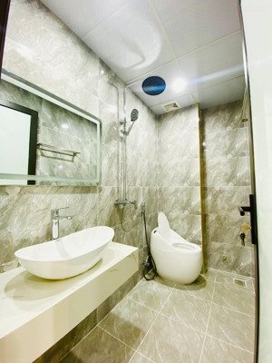 bán nhà đẹp tân mai hoàng mai hà nội dt 90m2 5 tầng mt 5m, giá 24,5 tỷ nhà đẹp đường ô tô tránh